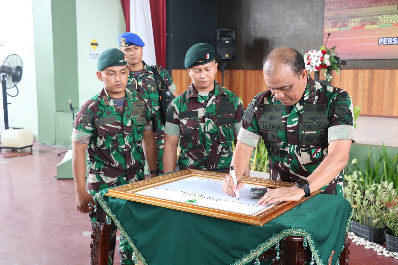 Pangdam Kasuari Dihadapan Prajurit Yonif RK 762 VYS Jangan Mengeluh