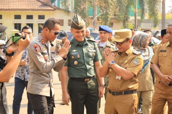 Pj Wali Kota Bekasi Jangan Panic Buying Pemerintah Pastikan