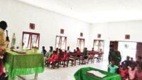 Pererat Tali Kasih, Satgas Yonif 413 Bremoro Gelar Ibadah Bersama Warga Papua