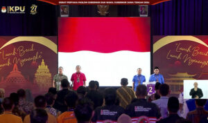Debat Pilgub Jateng: Andika Soroti Kemerosotan Demokrasi, Luthfi Tampilkan Dukungan Jokowi-Prabowo