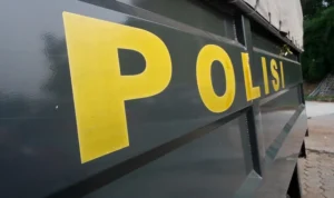 Aksi Nekat Oknum Anggota Polres Palopo Panjat Pagar Rumah Pribadi Wali Kota Terekam CCTV jjkhgpvhccfrkrbr