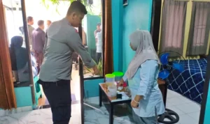 Aksi Heroik di Kampung Serab: Emak-emak Duel Lawan Pencuri yang Manfaatkan Waktu Tidur kfqshejchsdrevwn