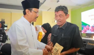 Kemensos Salurkan Bantuan Pemulihan Bencana di Sumut, dari Uang Duka hingga Modal Usaha kgmtefsvtxasbsdcqvqw ()