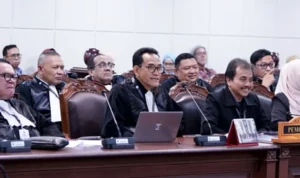 Persoalkan Pembungkaman Kritik, Kuasa Hukum Roy Suryo Dkk Desak MK Ubah Makna Pasal Fitnah khekykwdkfpcfwjh