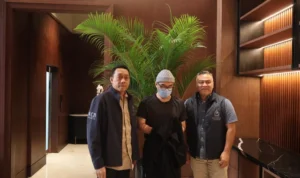Diburu Interpol, Michael Steven Tiba di Indonesia untuk Hadapi Kasus Penipuan Rp337 Miliar kvqavhnfnhahchpe