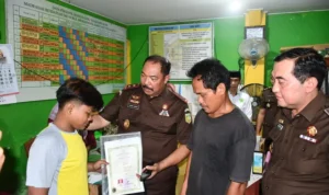 Terdesak Biaya Sekolah, Pria di Jambi Curi Arsip Negara, Kajati Pilih Jalur Kemanusiaan kwftattsrnzwybd ()
