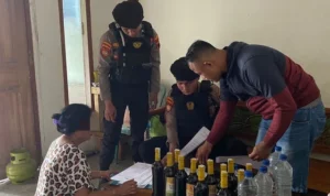 Tak Berkutik! Penjual Miras Ilegal di Pati Terjaring Razia Polisi kxaanfajcqvcvqcbr