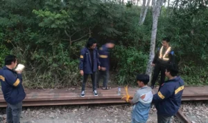 Aksi Nekat Curi Rel Kereta Berujung Penangkapan, Kerugian KAI Tembus Rp1,4 Miliar kxzwtxatsntarckkpjh