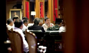Prabowo Panggil Menko Polkam ke Istana, Penanganan Karhutla Dibahas Bersama TNI-Polri medxfahgvzrtedvfpbw