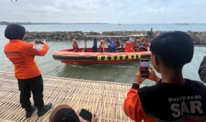 Jejak Terakhir Hilang di Selat Sunda, Polri-Basarnas Kerahkan Kapal hingga Drone Thermal mwvzsqewsrcmng