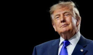 Trump Kembali Serang Zelensky: Ukraina Sudah Saatnya Punya Pemimpin Baru mwdxmabzxyva ()