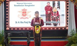 KASAD Terima Gelar Kesultanan Bangkalan Dari Raden Panji Abdul Hamid Mustari Cakraadiningrat
