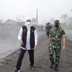 Pangdam V/Brawijaya Tinjau Langsung Lokasi Bencana dan Pengungsi Pasca Erupsi Gunung Semeru di Kabupaten Lumajang