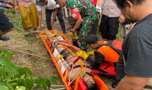 Tim SAR dan Babinsa Bersinergi Evakuasi Wisatawan