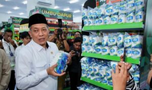 Menkop Luncurkan TORASERA di Kubu Raya, Dorong Koperasi Jadi Penggerak Ekonomi Rakyat WhatsApp Image at
