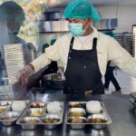 Salah satu pekerja di SPPG Bojong Koneng Bogor Jawa Barat (Foto RMOL Alifia