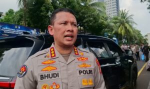 3.992 Personel Disiagakan Amankan Demo BEM UI di Mabes Polri pls