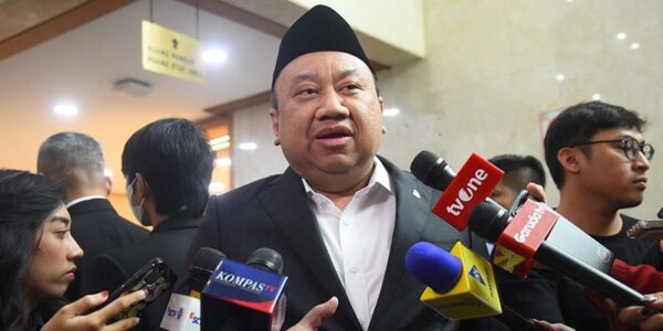 Lalu Hadrian Irfani dok pri