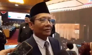 Mahfud MD Siap Dipanggil KPK Soal Dugaan Korupsi Proyek Kereta Cepat Whoosh