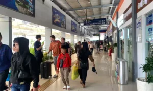 Banjir di Semarang Ganggu Jalur Rel, 9 KA Tujuan Surabaya Pasar Turi Terlambat