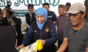 Pasar Murah Kemasaan Sidoarjo Diserbu Ratusan Warga Berburu Sembako
