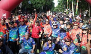 Cak Imin Melepas Peserta “Gowes Gembira” dari Jakarta Utara hingga Kalibata