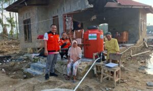 Benyamin Davnie Lepas Bantuan Baznas Tangsel ke Aceh: Upaya Pemulihan Fisik dan Mental Korban f adc fd