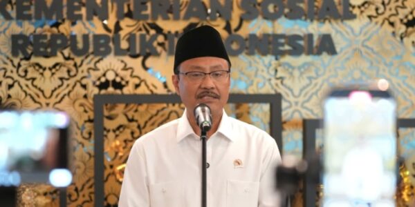 Menteri Sosial Saifullah Yusuf
