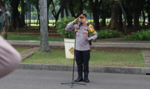 Ribuan Aparat Dikerahkan untuk Pengamanan Aksi Buruh di Kawasan Monas picsaypolk