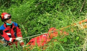 Evakuasi Penemuan Mayat di Cidadap Kota Bandung RMOLJabar