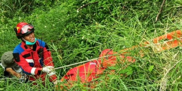 Evakuasi Penemuan Mayat di Cidadap Kota Bandung RMOLJabar