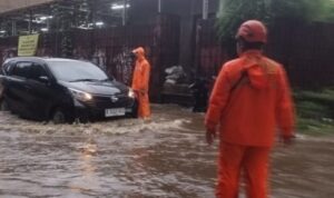 Hujan Intens Sejak Subuh, Banjir Rendam Sejumlah Wilayah Jakarta WhatsApp Image at