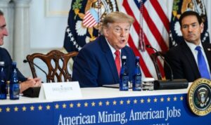 Trump Ultimatum Oman: Jangan Ganggu Kesepakatan AS-Iran atau Akan Dibombardir PJB