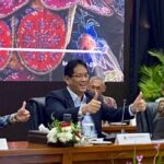Menteri Keuangan Purbaya Yudhi Sadewa (tengah) saat konferensi pers di Jakarta Kamis Desember (Foto RMOL Alifia Dwi)