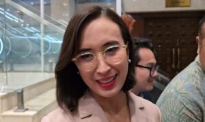 Usai Diingatkan Presiden, Menpar Gandeng TNI-Polri Tangani Sampah di Destinasi Wisata Menteri Pariwisata Widiyanti Putri Wardhana RMOL Faisal Aristama