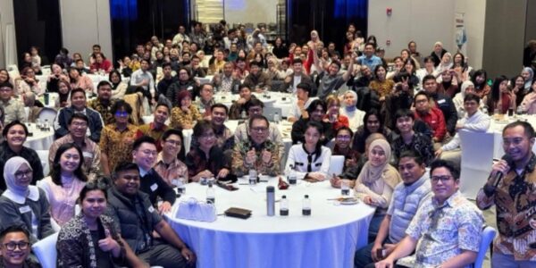 Duta Besar RI untuk Tiongkok Djauhari Oratmangun