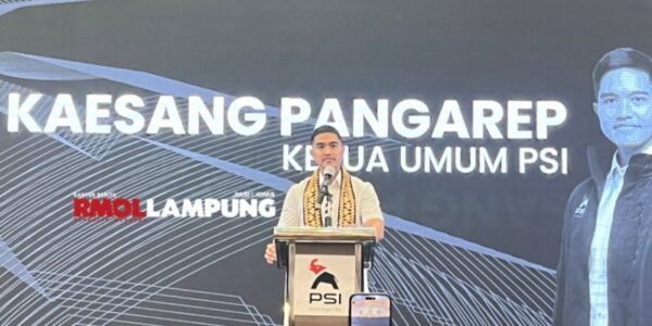 Kaesang Pangarep melantik pengurus DPW Partai Solidaritas Indonesia (PSI) Provinsi Lampung Faiza