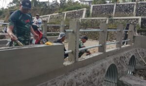 Wujud Bakti TNI: Jembatan Armco di Kecamatan Bukit Siap Dukung Ekonomi Pertanian abf e ae ffcce ()