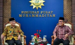 Presiden Partai Keadilan Sejahtera (PKS), Almuzzammil Yusuf, melakukan kunjungan ke Kantor Pimpinan Pusat Muhammadiyah IMG