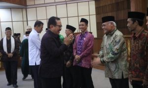 Wagub Bali Lantik Pimpinan Baznas Provinsi Bali Periode 2022-2027