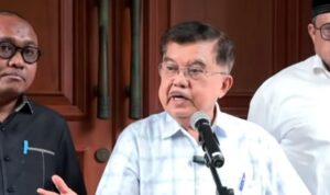 JK Bantah Tuduhan Danai Isu Ijazah Jokowi, Tegaskan Tak Kenal Rismon Sianipar JK soal Roy Suryo