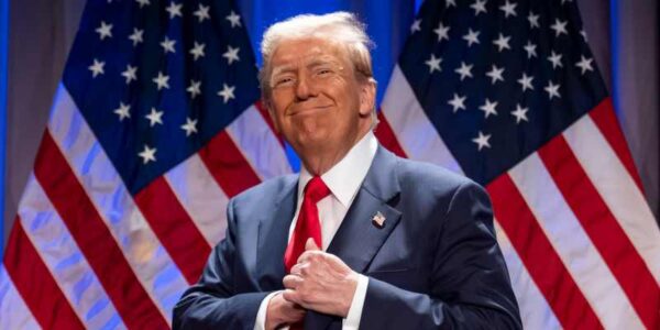 TRUMP EL REGRESO ()