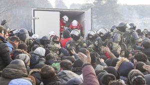 Krisis Migran: Situasi Perbatasan Polandia-Belarusia Memburuk, Biden Beri Peringatan kepada Minsk dan Moskow