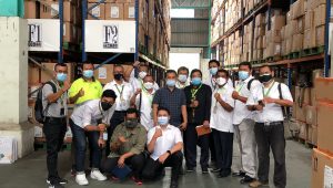 Kunjungan Mahasiswa Magister Terapan STIP di Gudang Konsolidasi PT Sarana Prima Logistindo dalam peningkatan kualitas pembelajaran Logistik Maritim