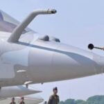 Presiden Prabowo menyiram air bunga ke Jet Tempur Rafale Baru TNI AU