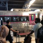penumpang stasiun kereta