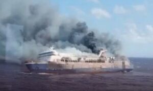Usai KMP Mutiara Sentosa II Terbakar, DPR Soroti Pengawasan Kapal dan Kesiapan Darurat KMP Mutiara Sentosa Terbakar