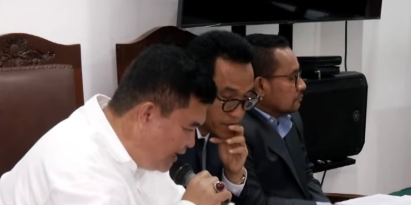 Tim kuasa hukum Roy Suryo di PN Jakarta Selatan