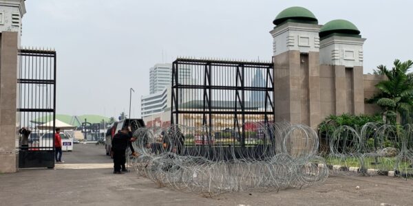 Kawat berduri di depan Gedung DPR RI RMOL Mei