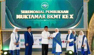 Menkop Dorong Koperasi BKMT Menjangkau Desa, Pangkas Jarak Ekonomi Kota dan Desa fece be d abe efef